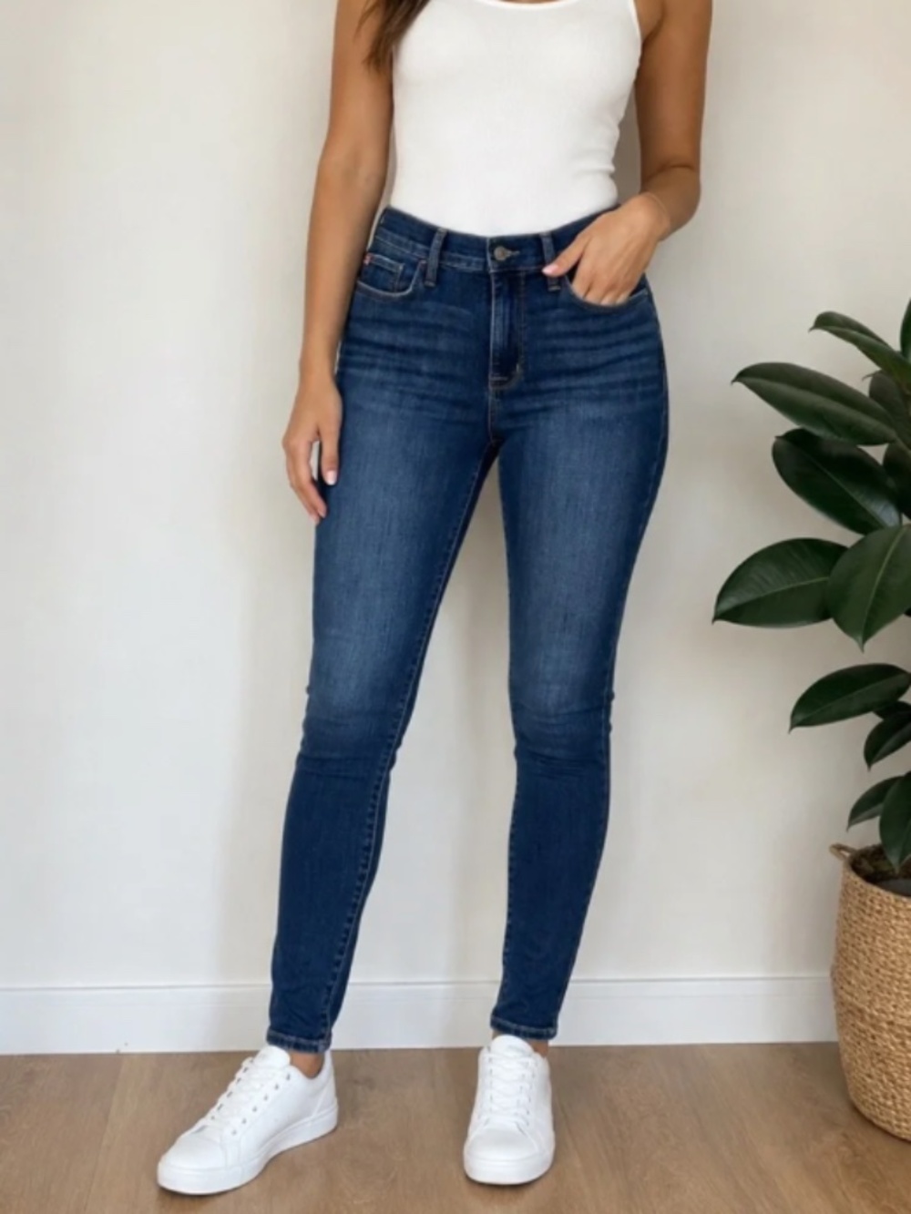 NWOT Hudson Blair High Rise Skinny Jeans Women’s Medium/Dark Blue